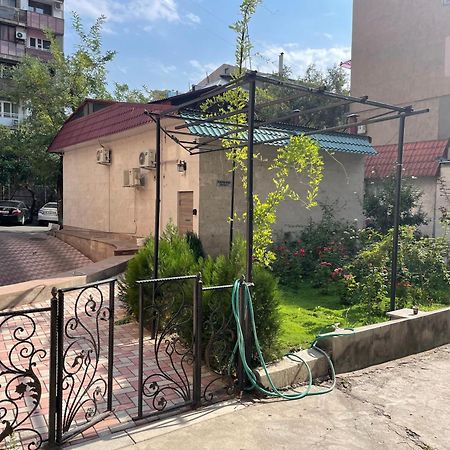Aghayan Apart Yerevan Ngoại thất bức ảnh